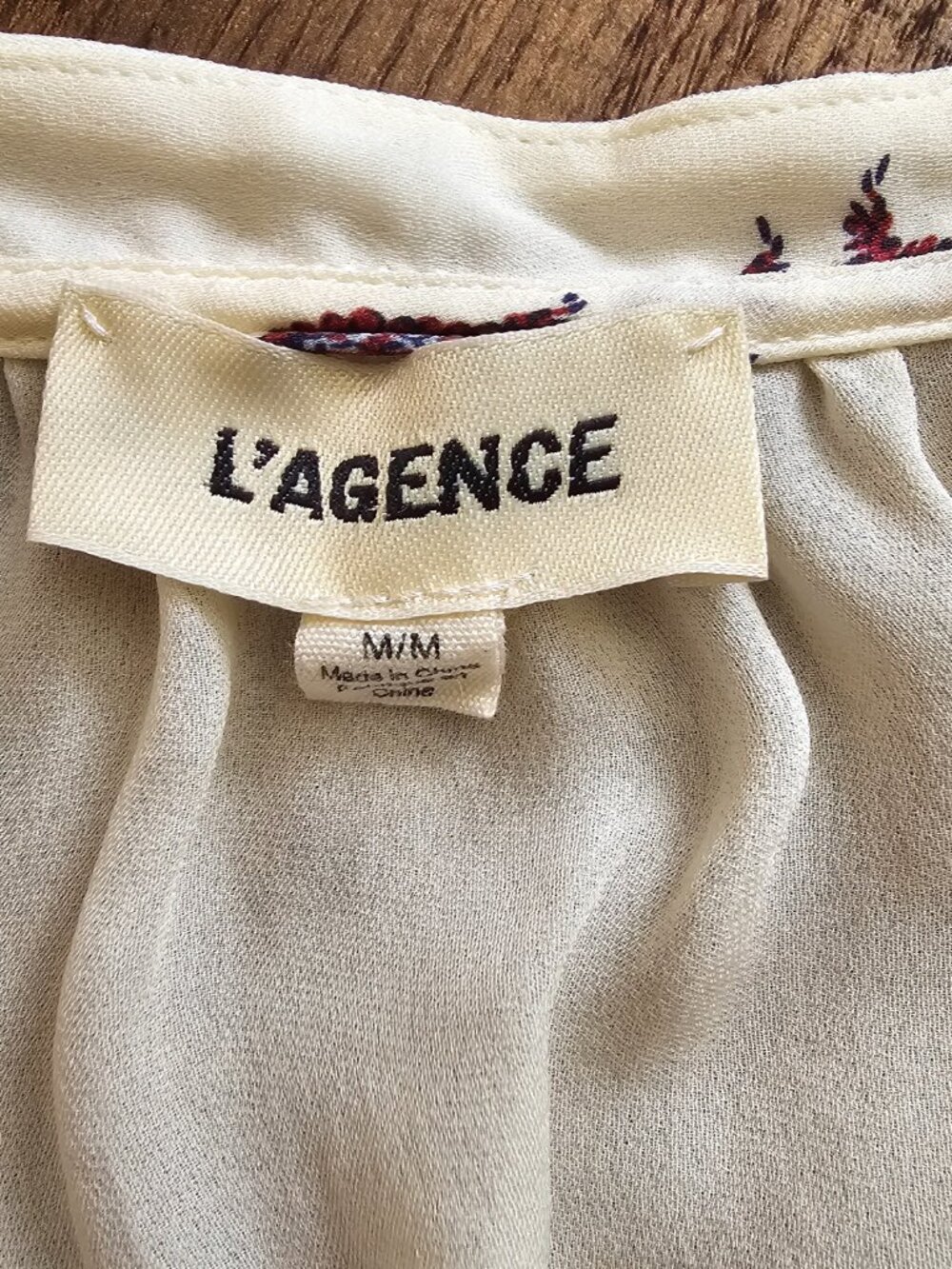 L’Agence 100% Silk Frayed Ruffle Sleeveless Blouse Top M Cream Ivory Paisley - Picture 7 of 9